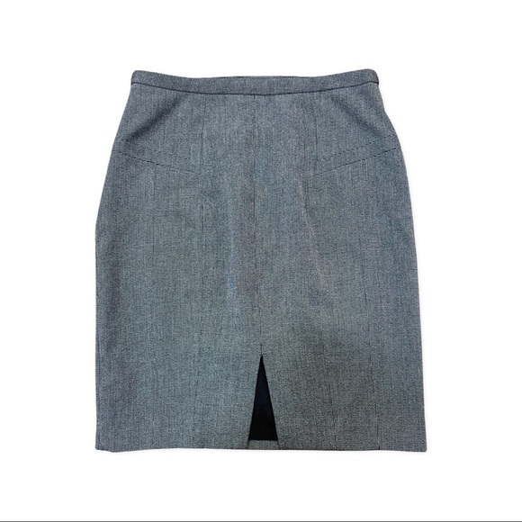 Express Studio Pencil Skirt black & white design. Size 4. - Picture 2 of 4